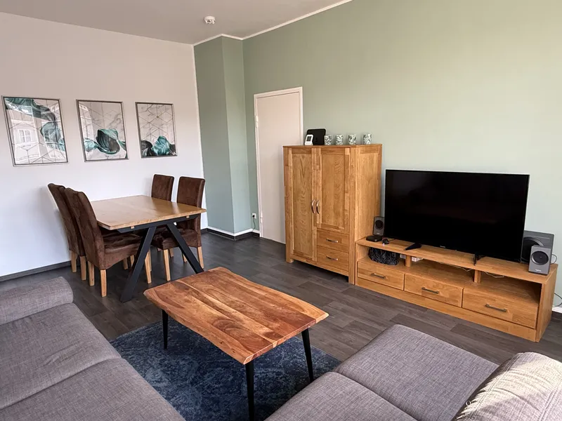 Gepflegte & möblierte 2,5-Zimmer-Wohnung in Charlottenburg-Nord — photo 1